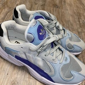 Adidas Men's Response CL Sneakers END